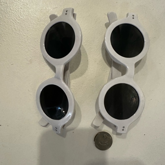 Mod Sunglasses - Picture 5 of 12